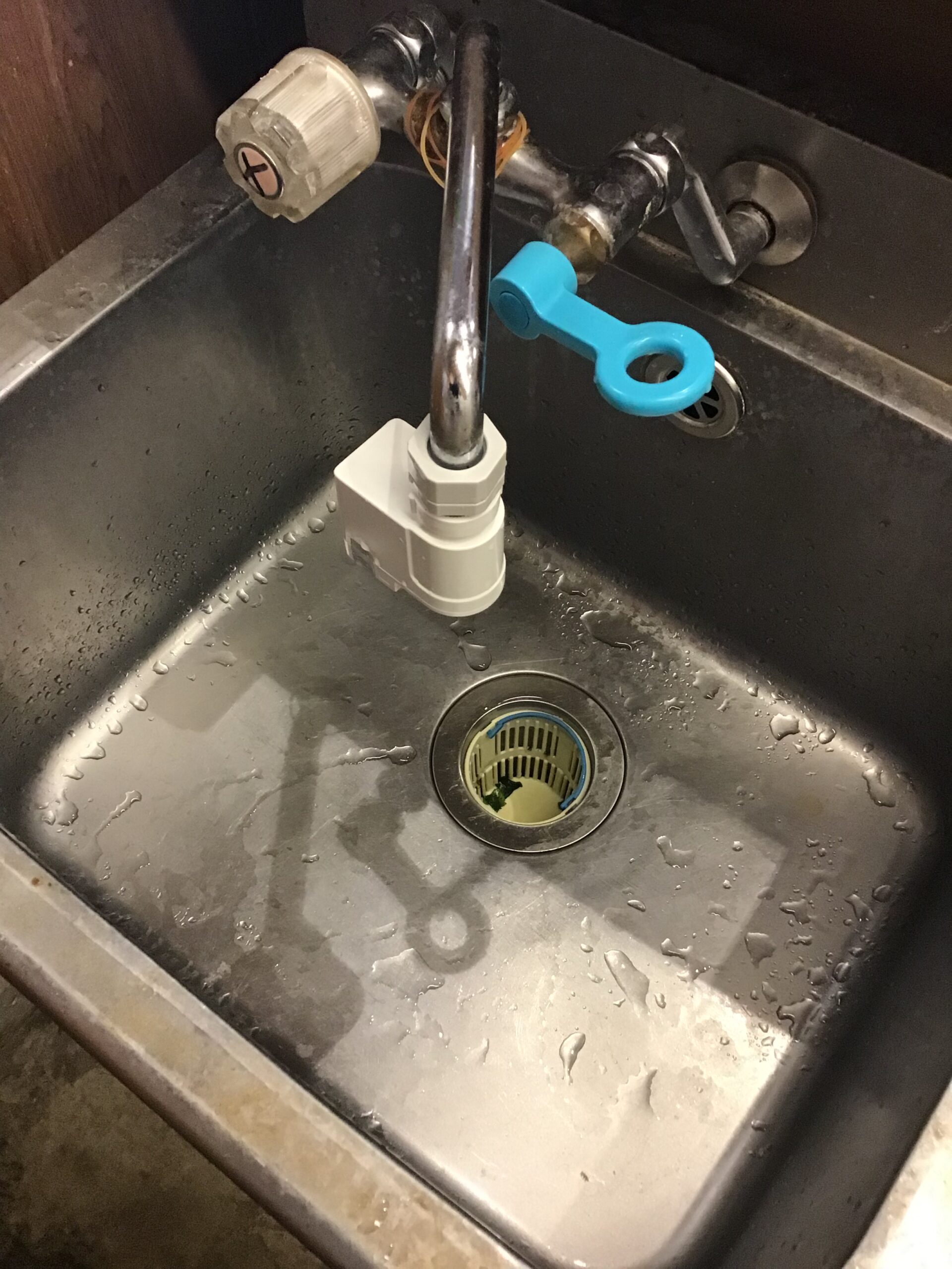 飲食店の手洗い設備の改修の件